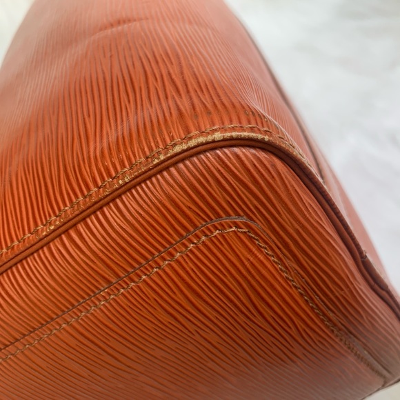 Louis Vuitton Epi Leather Speedy 30 - Picture 16 of 16